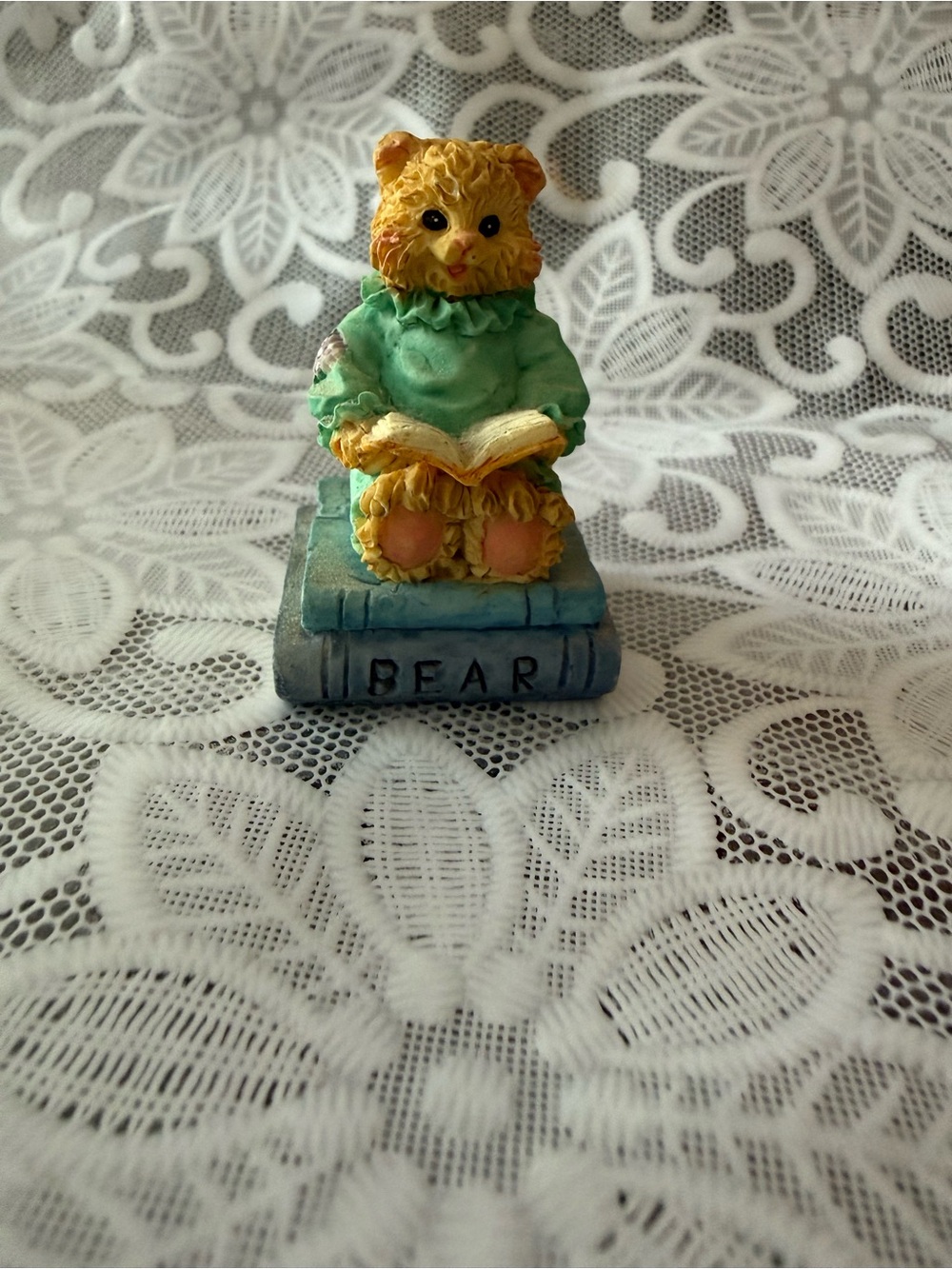 Cherished Teddies Vintage Reading Bear on Stack of Books Figurine